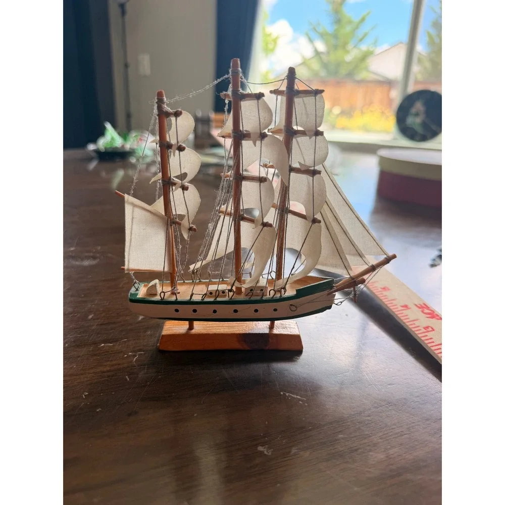 N/A mini wooden